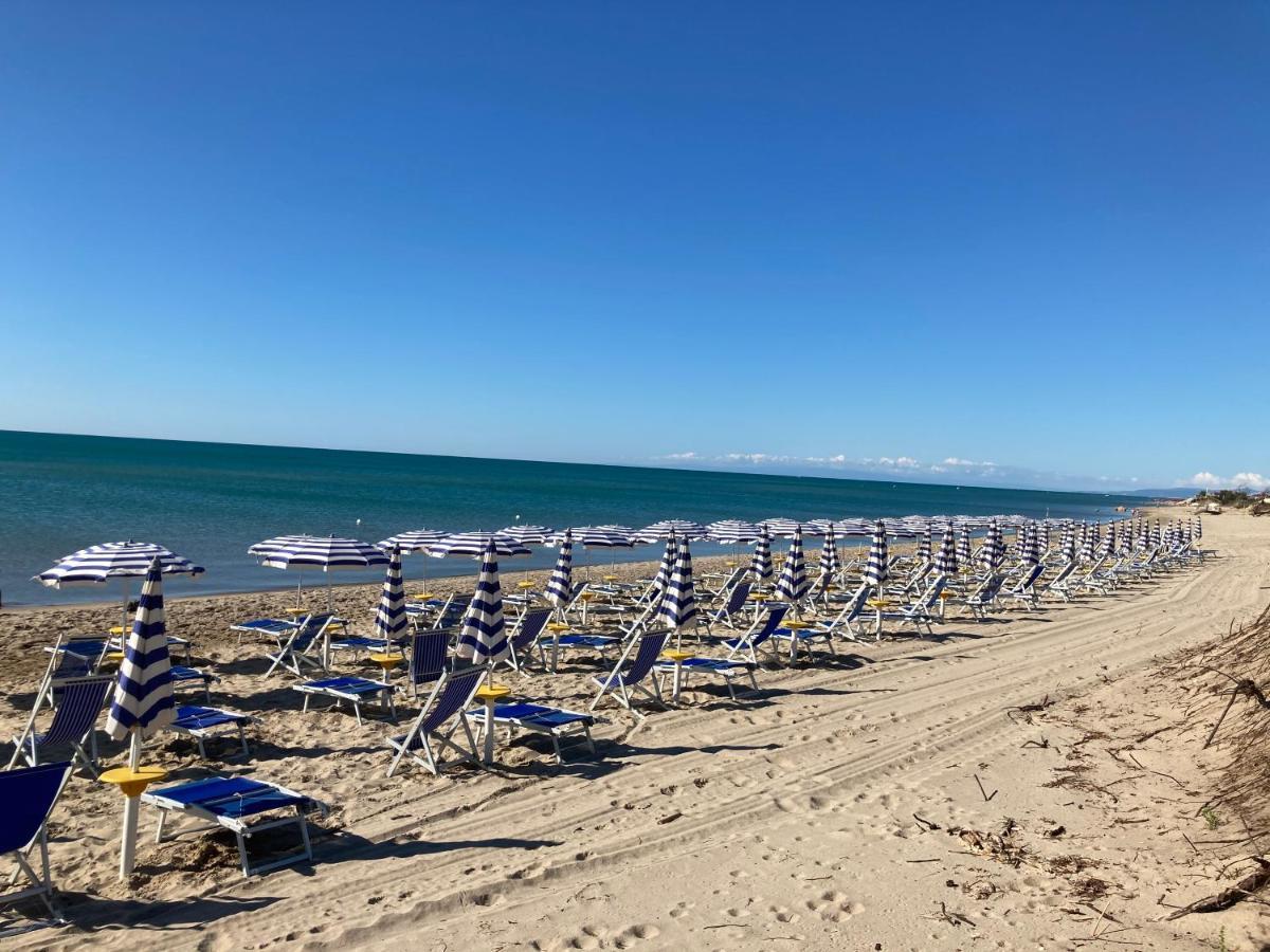 Riva Dei Greci Camping Village Metaponto Buitenkant foto